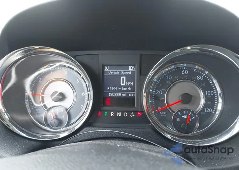 2013 Chrysler Town & Country Touring z USA, uszkodzony, nr VIN 2C4RC1BG6DR742834